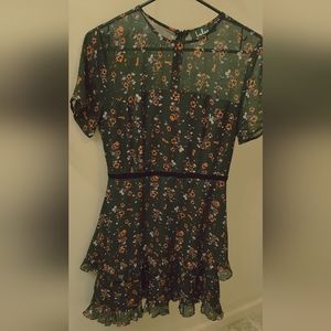 Lulu's small black floral dress